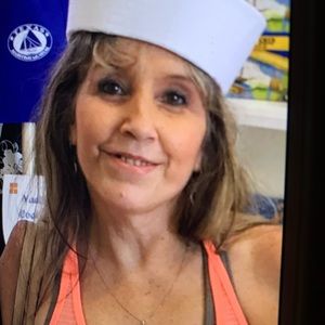 Meet your Posher, Yvette